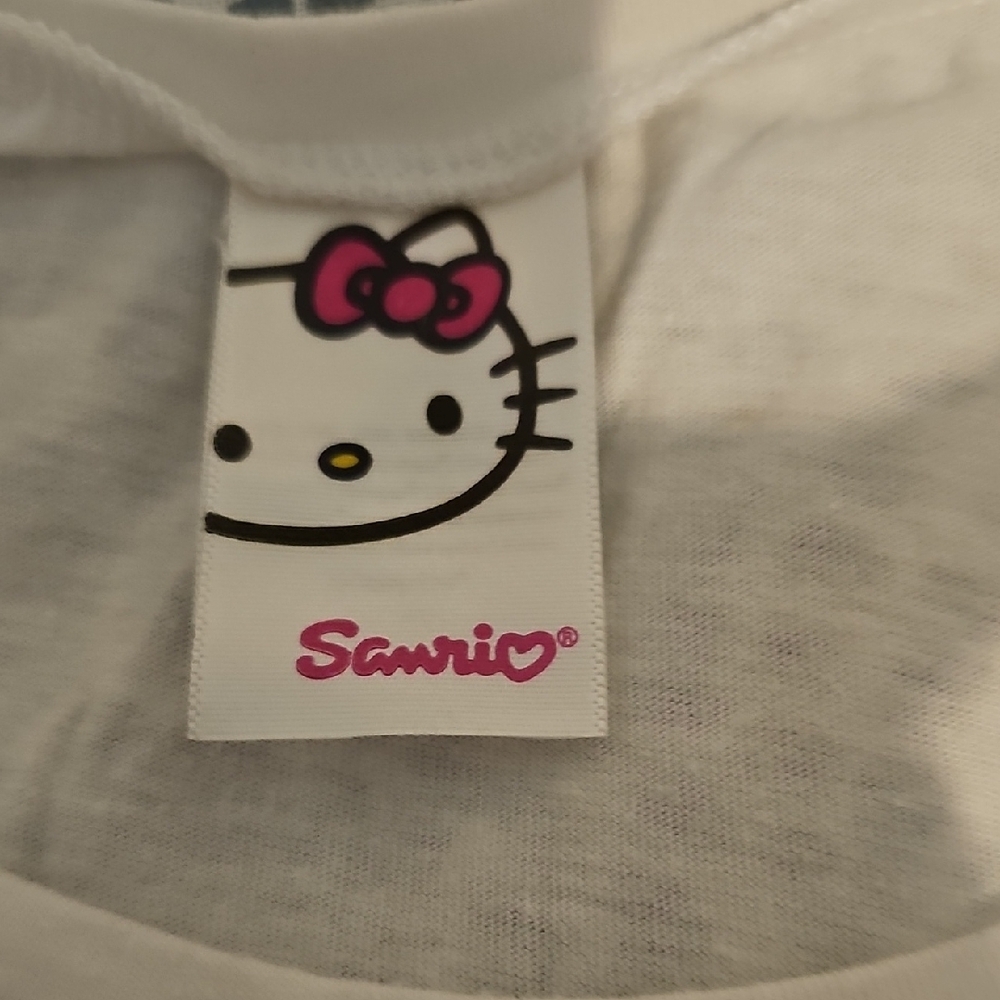 Sanrio Hello Kitty Geek Chic White T-Shirt Fits Like A Small - Picture 2 of 2